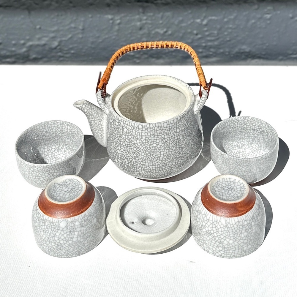 Vintage Japanese crackle teapot & cups